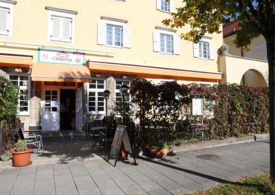 Frontansicht des Restaurants Antica Osteria in München